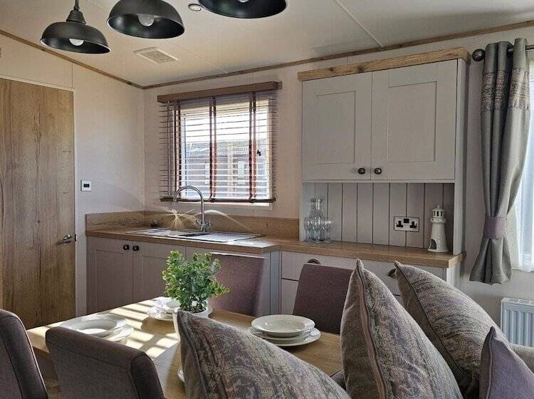 فندق Premium 2 Bedroom Caravan With Free Wifi