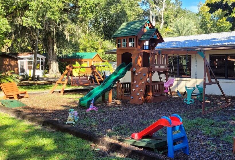 호텔 Riverside Lodge Resort