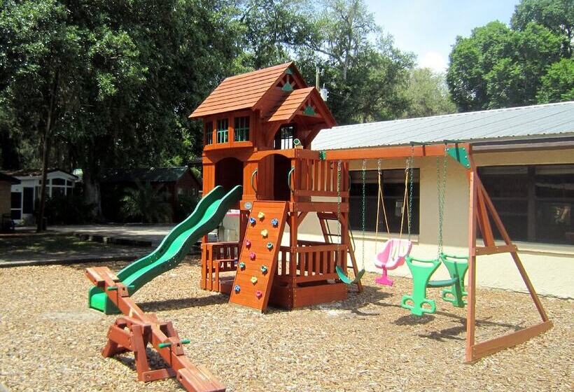 호텔 Riverside Lodge Resort