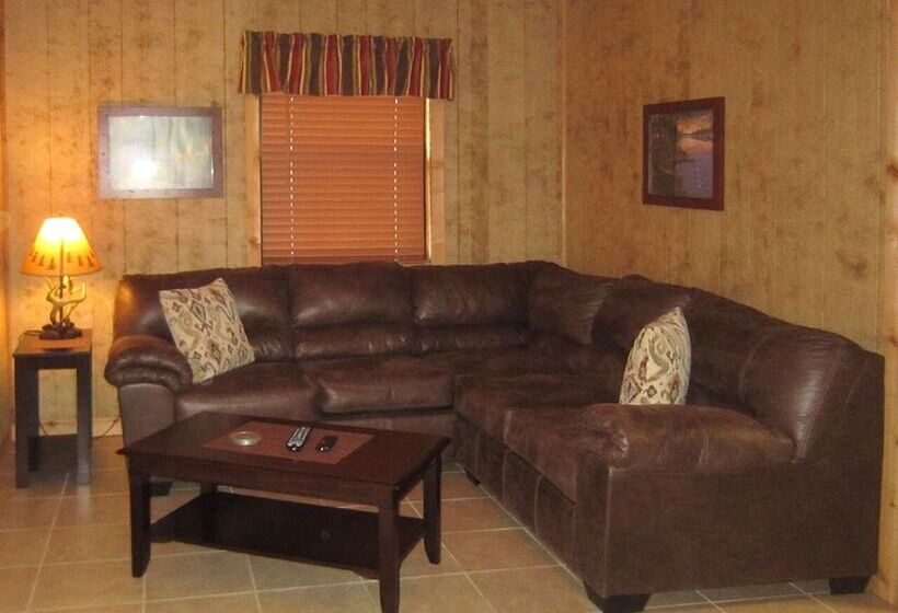 호텔 Riverside Lodge Resort