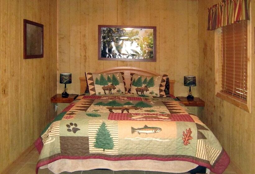 호텔 Riverside Lodge Resort