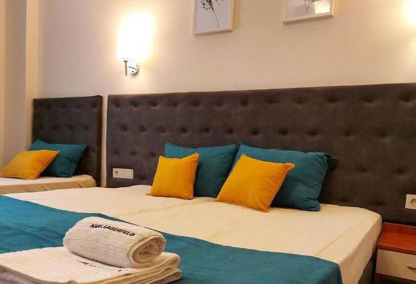 酒店 Sharkov Family