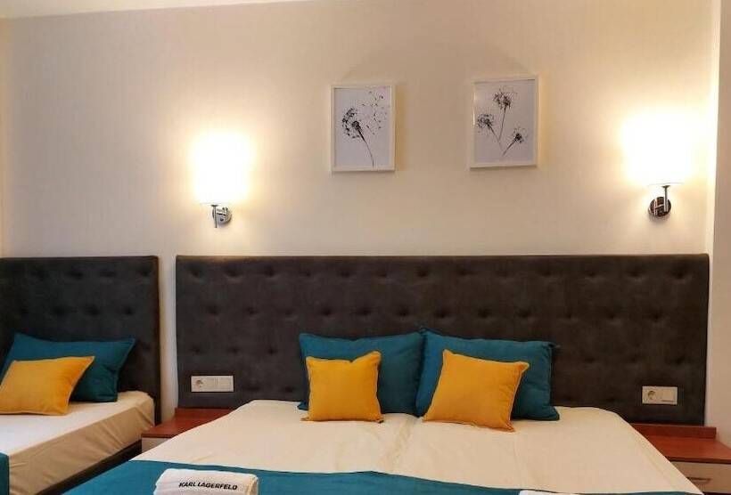 酒店 Sharkov Family