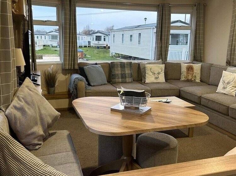 בית מלון כפרי Caravansleeps6 Hottub Garden Waterwonderland