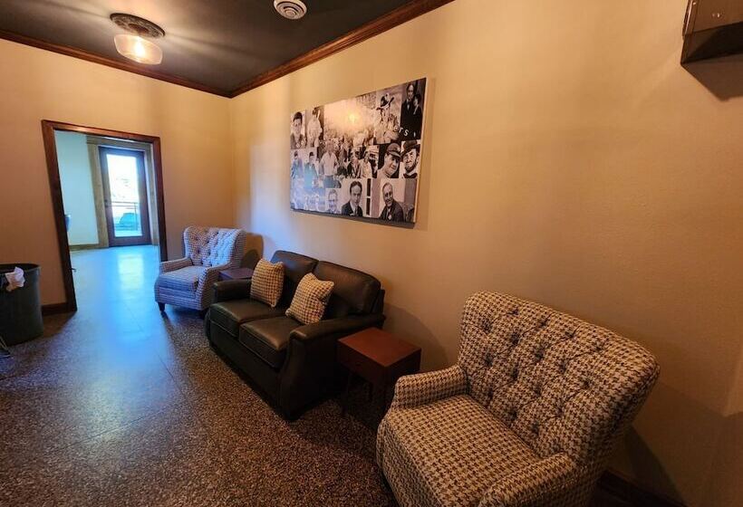 酒店 The Lodge Luxury Suites