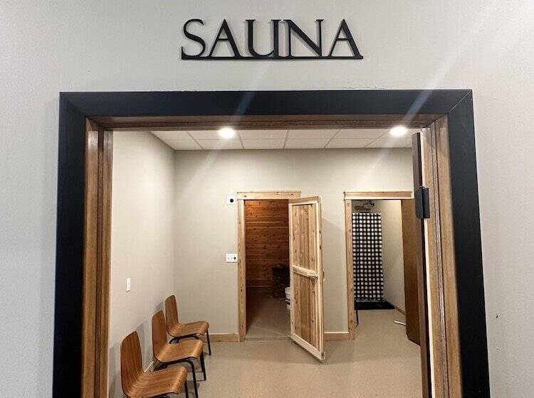 酒店 The Lodge Luxury Suites