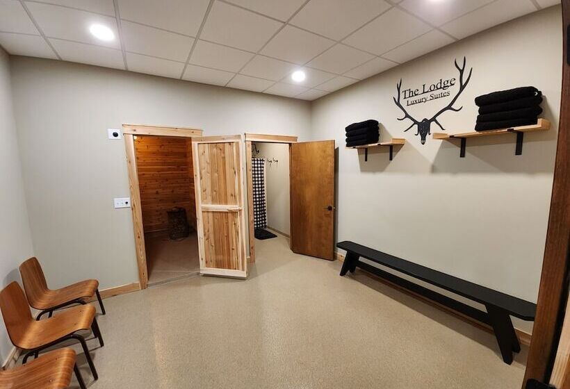 酒店 The Lodge Luxury Suites