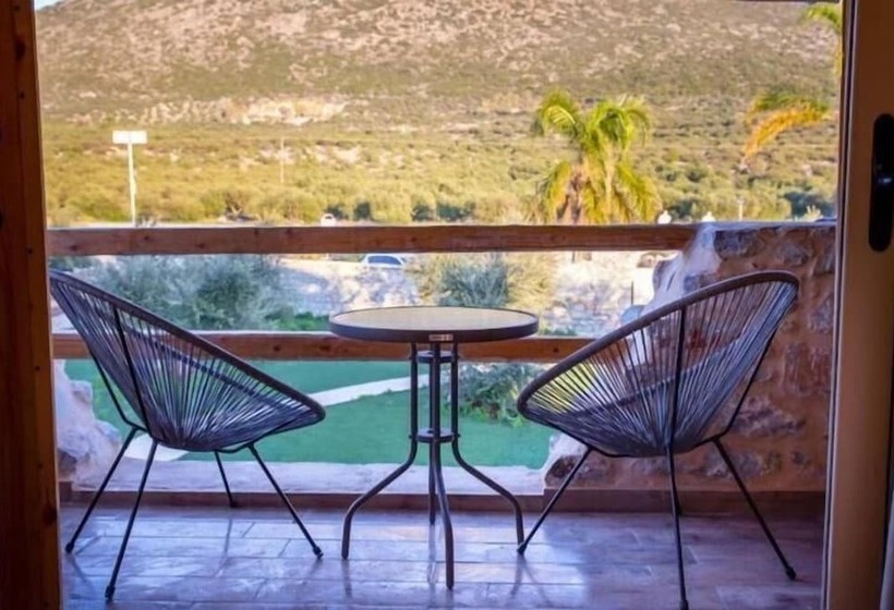 בית מלון כפרי Ximitadi Estate