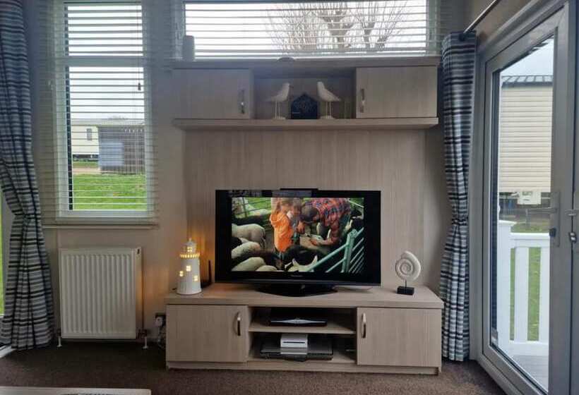 Swift Holidays At Combe Haven Holiday Park