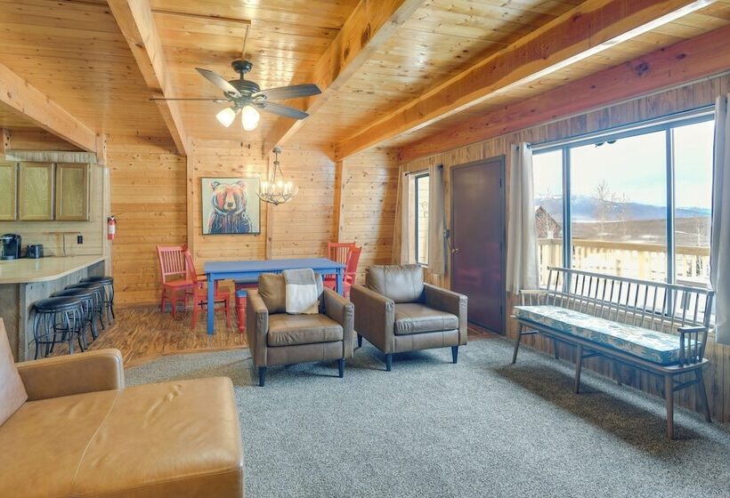 Island Park Cabin W/ Deck ~ 22 Mi To Yellowstone!