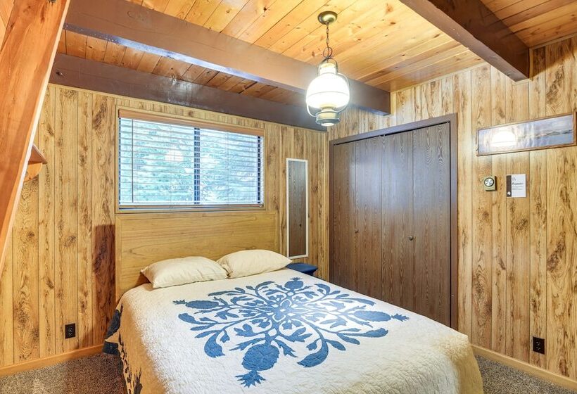 Island Park Cabin W/ Deck ~ 22 Mi To Yellowstone!