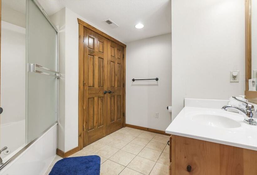 Kemper S Duet Cabins