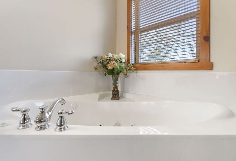 Kemper S Duet Cabins