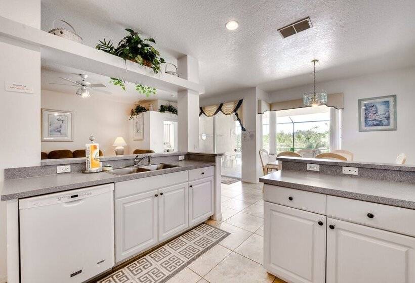 Kissimmee Home W/ Pool + Pond View, 5 Mi To Disney