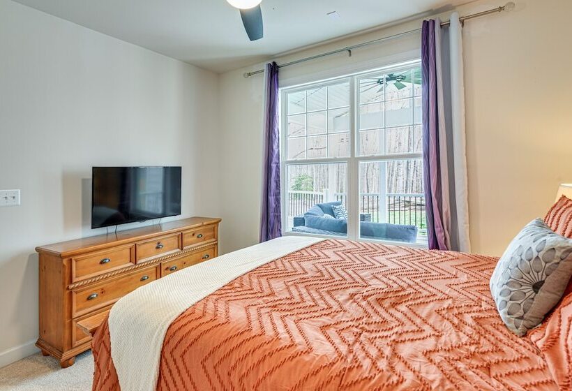 Lakefront Fredericksburg Home W/ Deck + Fire Pits!