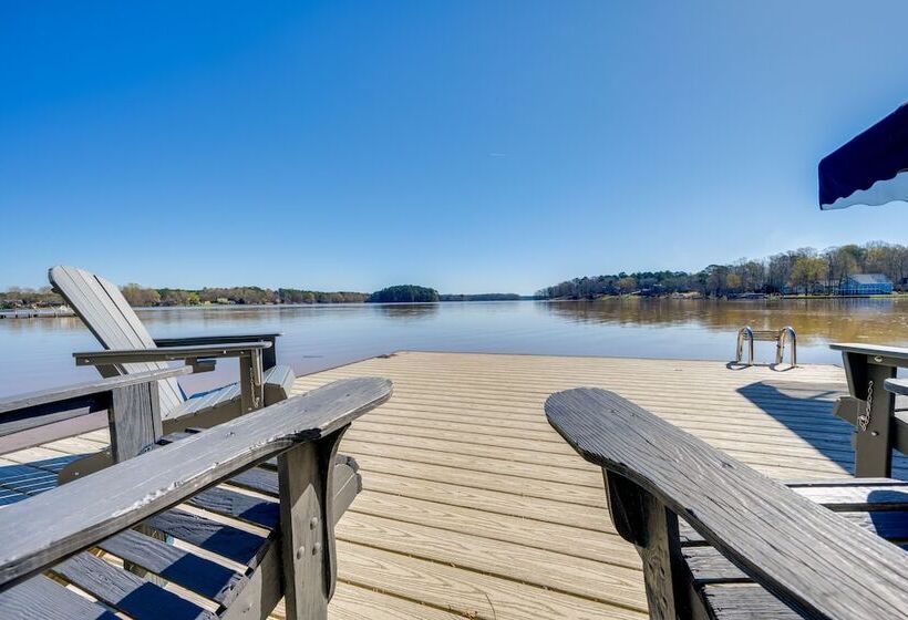 Lakefront Lake Oconee Home: Boat Dock + Hot Tub