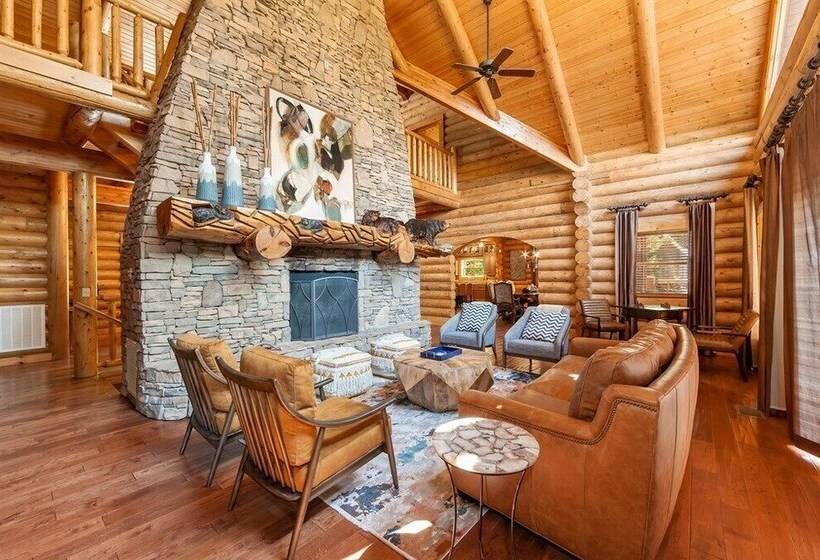 Legend Crest Lodge