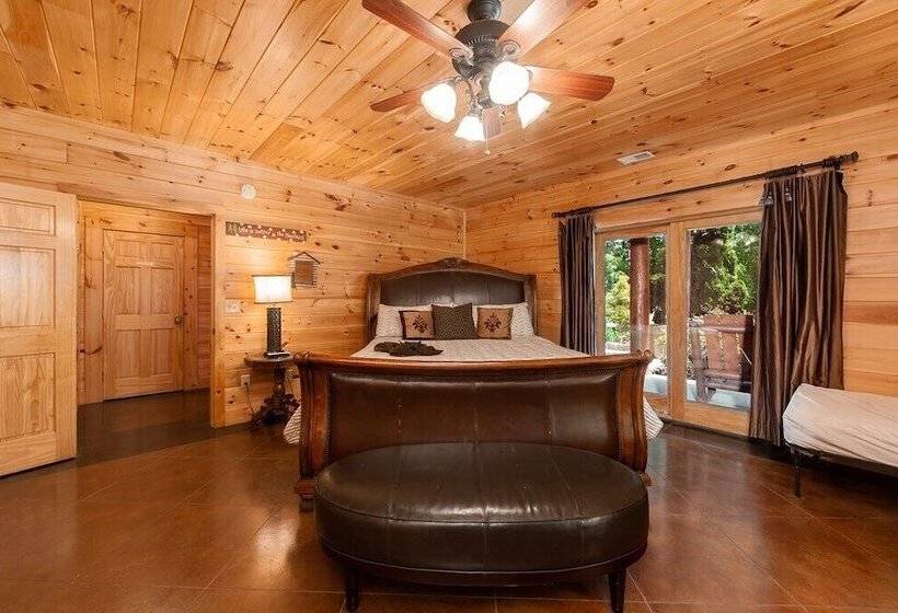 Legend Crest Lodge