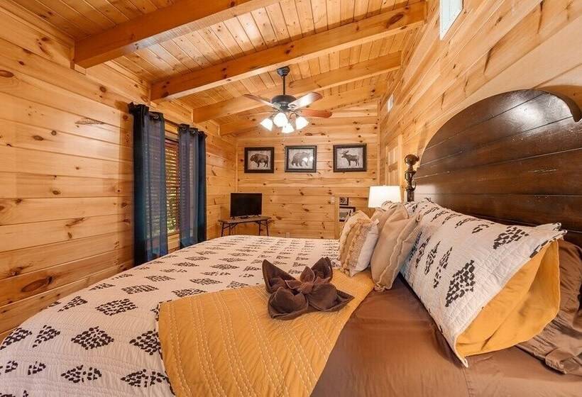 Legend Crest Lodge