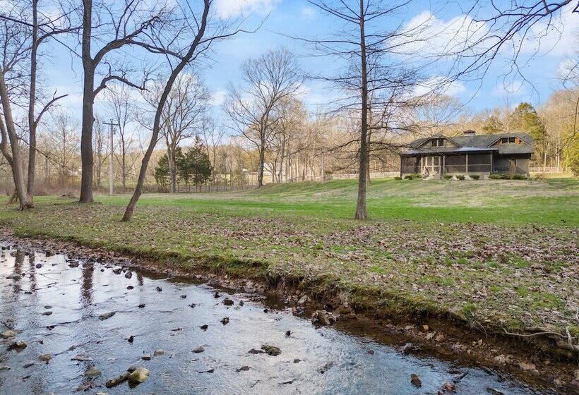 Leipers Retreat Secluded 3 Bdr Craftsman Home