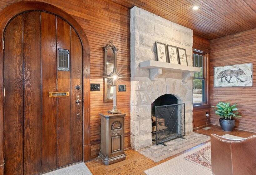 Leipers Retreat Secluded 3 Bdr Craftsman Home