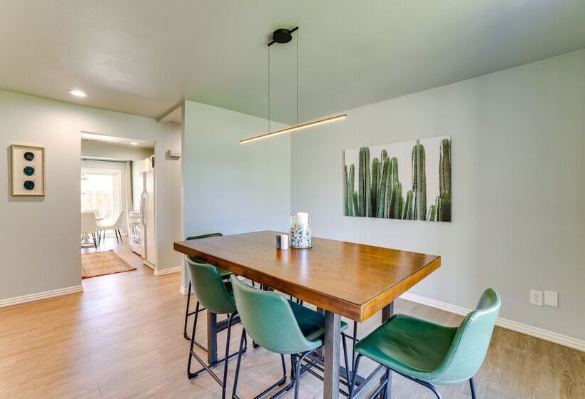 Lovely Bentonville Home W/ Grill: 1 Mi To Downtown