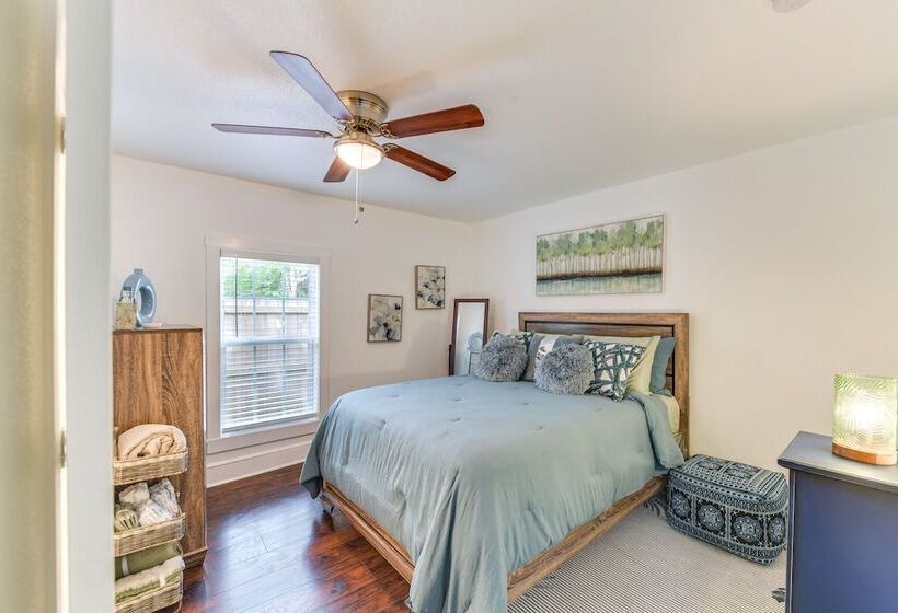 Lovely Home W/ Yard Near Dtwn Waco!