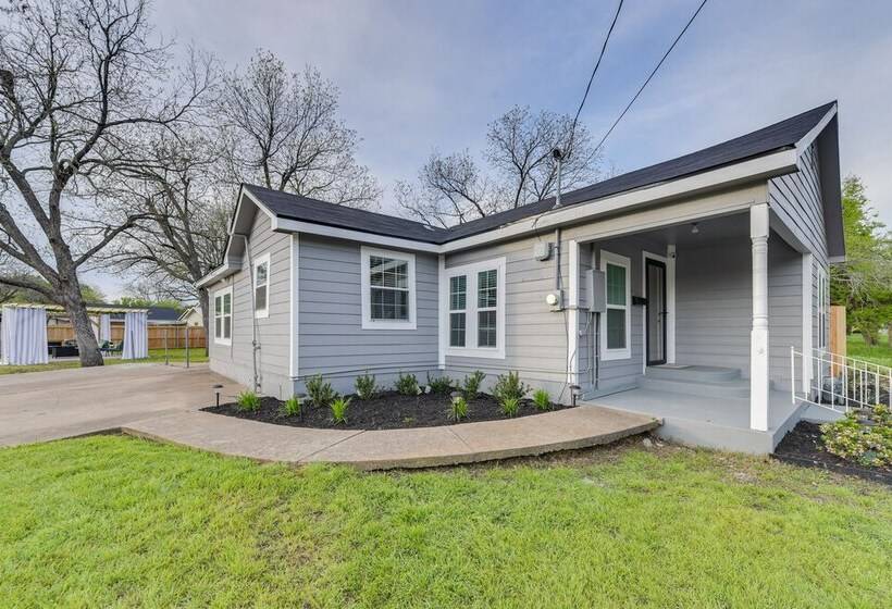 Lovely Home W/ Yard Near Dtwn Waco!