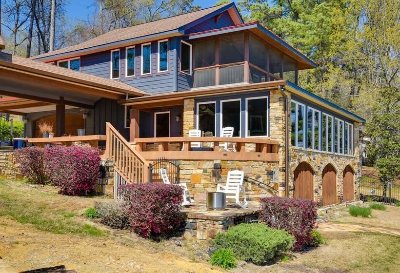 Luxurious Lakefront Paradise In Scottsboro W/ Dock