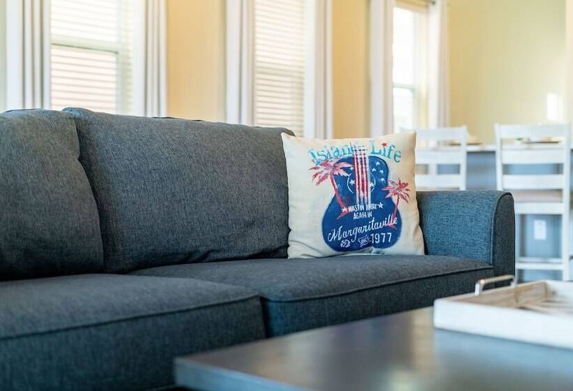 Margarita Porch Paradise