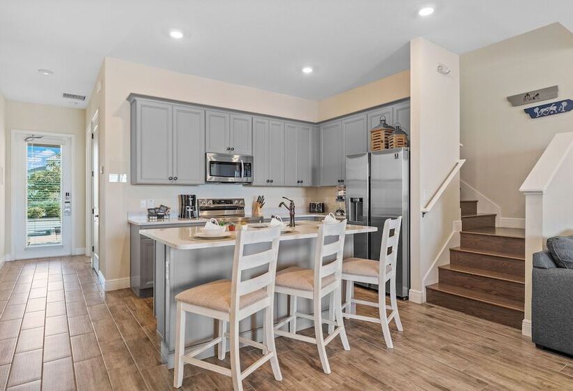 Margarita Porch Paradise