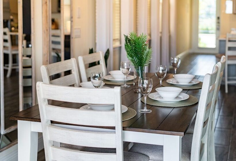 Margarita Porch Paradise