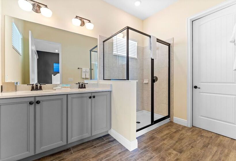 Margarita Porch Paradise