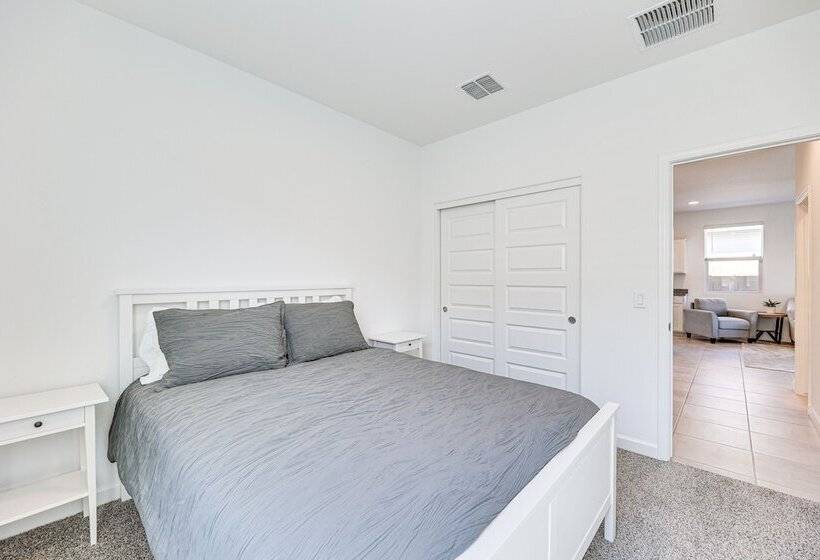 Maricopa Home W/ Putting Green & Covered Patio!