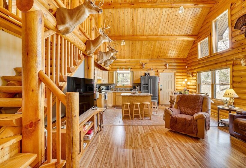 Merrillan Cabin W/ Fire Pit < 1 Mi To Lake Arbutus