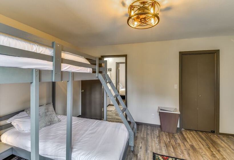 2 Mi To Mi Wuk Village: Cabin W/ Large Deck