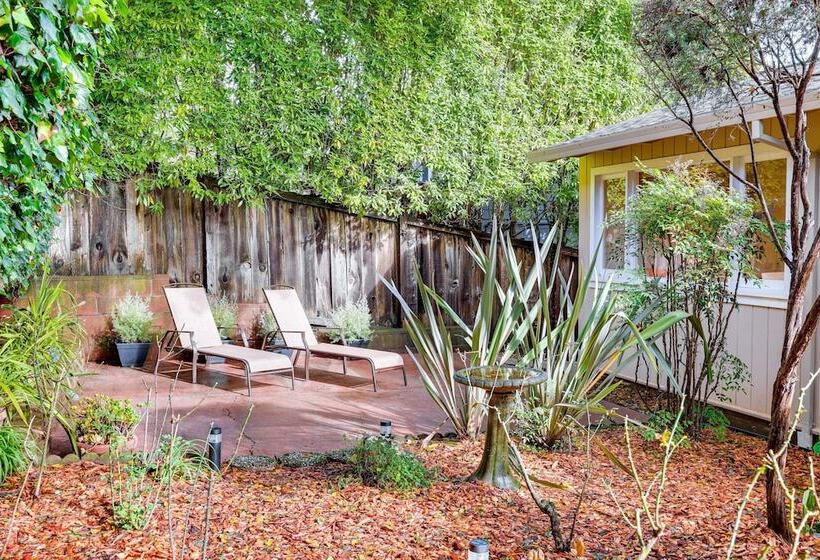 Mill Valley Home: 5 Mi To Golden Gate Bridge!