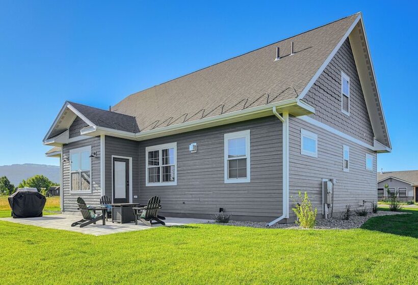 12 Mi To Grand Targhee Resort: Modern Driggs Home