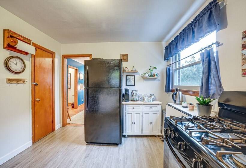 Morgantown Home < 1 Mi To West Virginia University