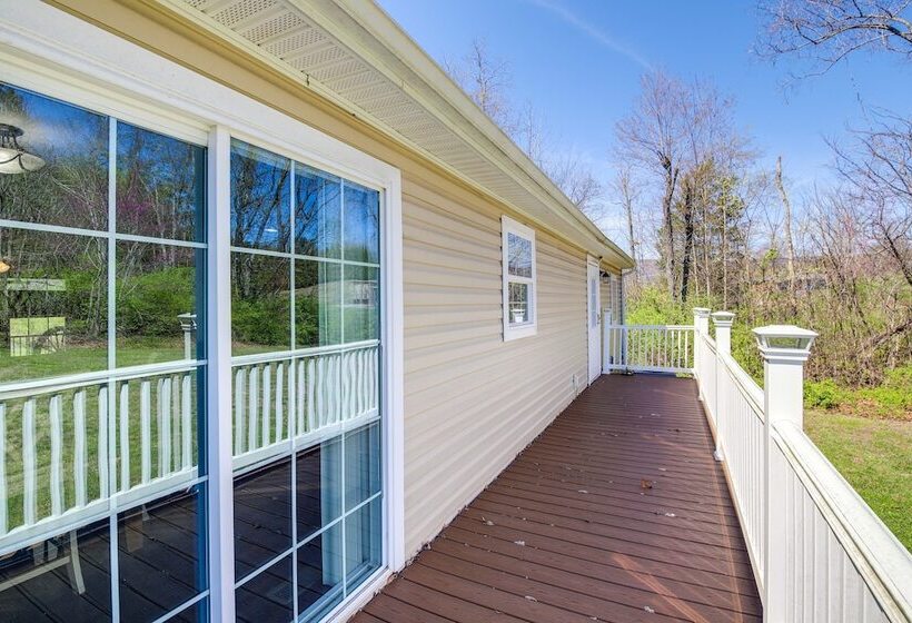 Private Hot Tub & Mountain View: Newport Home