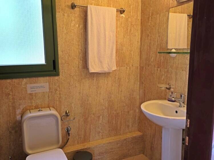 Okeanis Apartments & Suites Adults Only