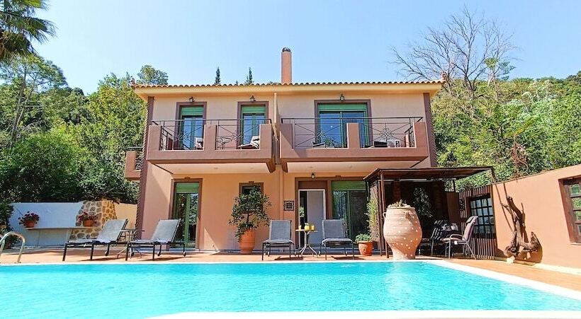 Okeanis Apartments & Suites Adults Only