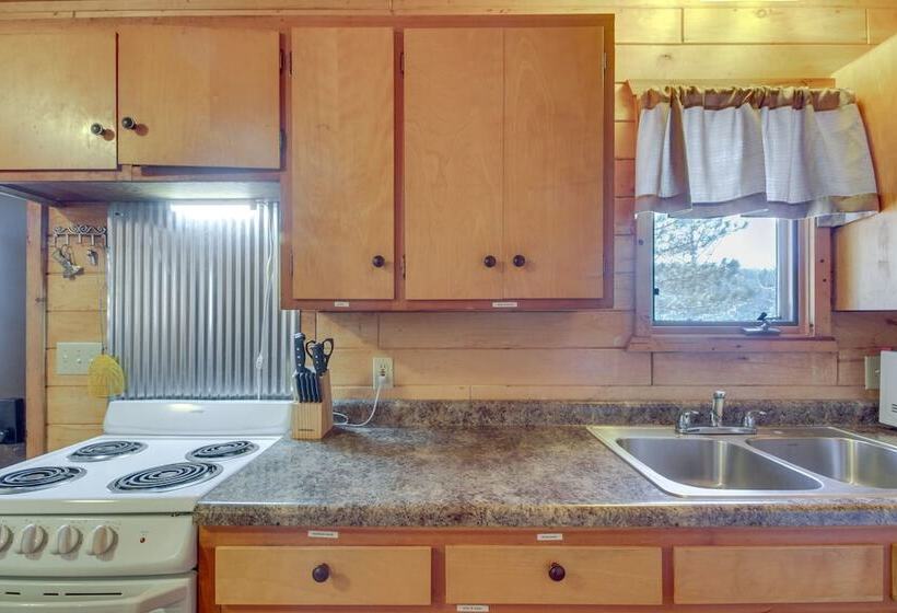 Dock & Resort Amenities: Park Rapids Cabin!