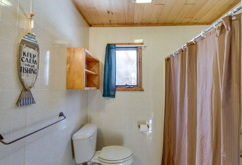 Dock & Resort Amenities: Park Rapids Cabin!