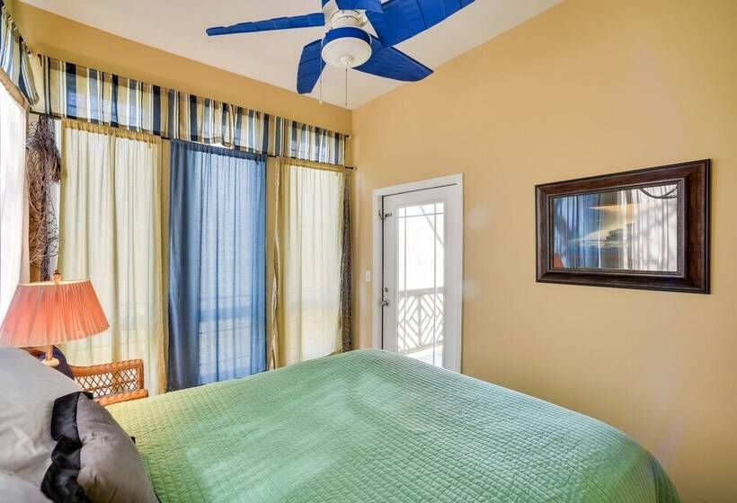 Peaceful Guntersville Cabin: Fire Pit, Near Lake!