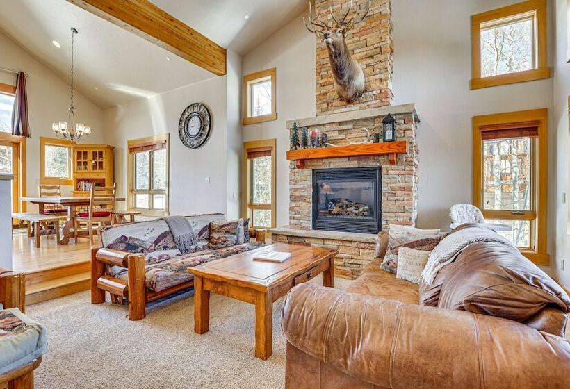 Serene Home W/ Private Hot Tub In Silverthorne