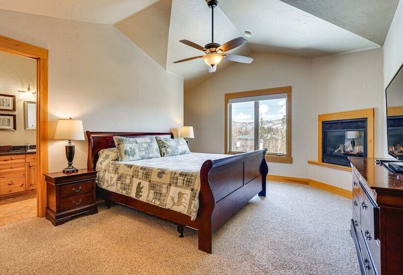 Serene Home W/ Private Hot Tub In Silverthorne