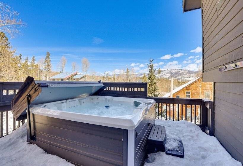 Serene Home W/ Private Hot Tub In Silverthorne
