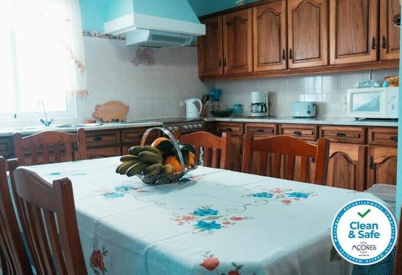 پانسیون Cordeiro S House