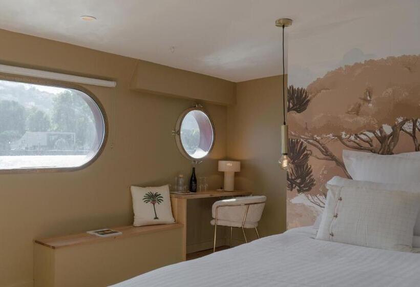 膳宿费 La Peniche   Bed And Bicycle   Aigues Mortes